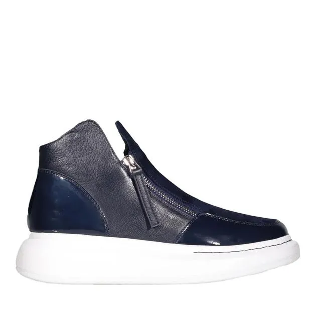 Minx Stevie Sneaker