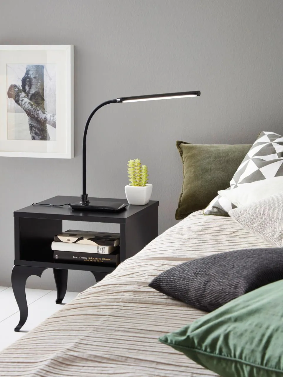 Laroa LED Touch Table Lamp Black