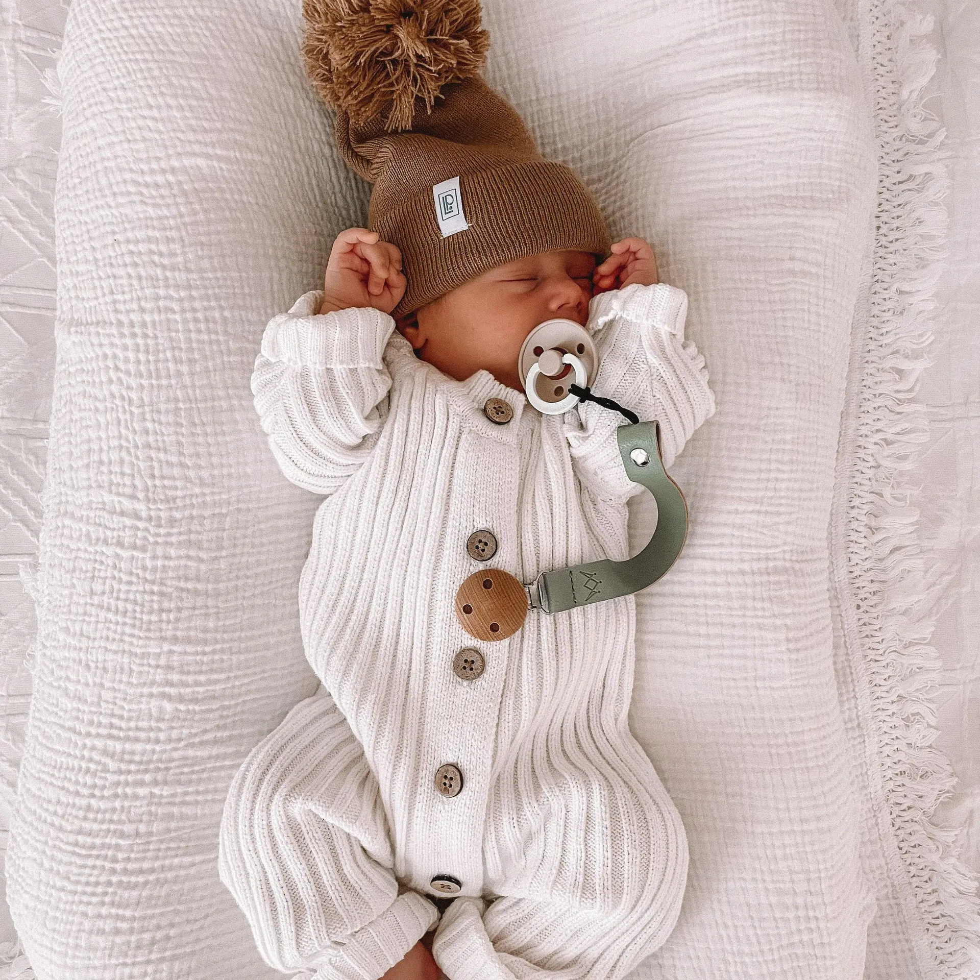 Vegan Leather Dummy Clip - Sage