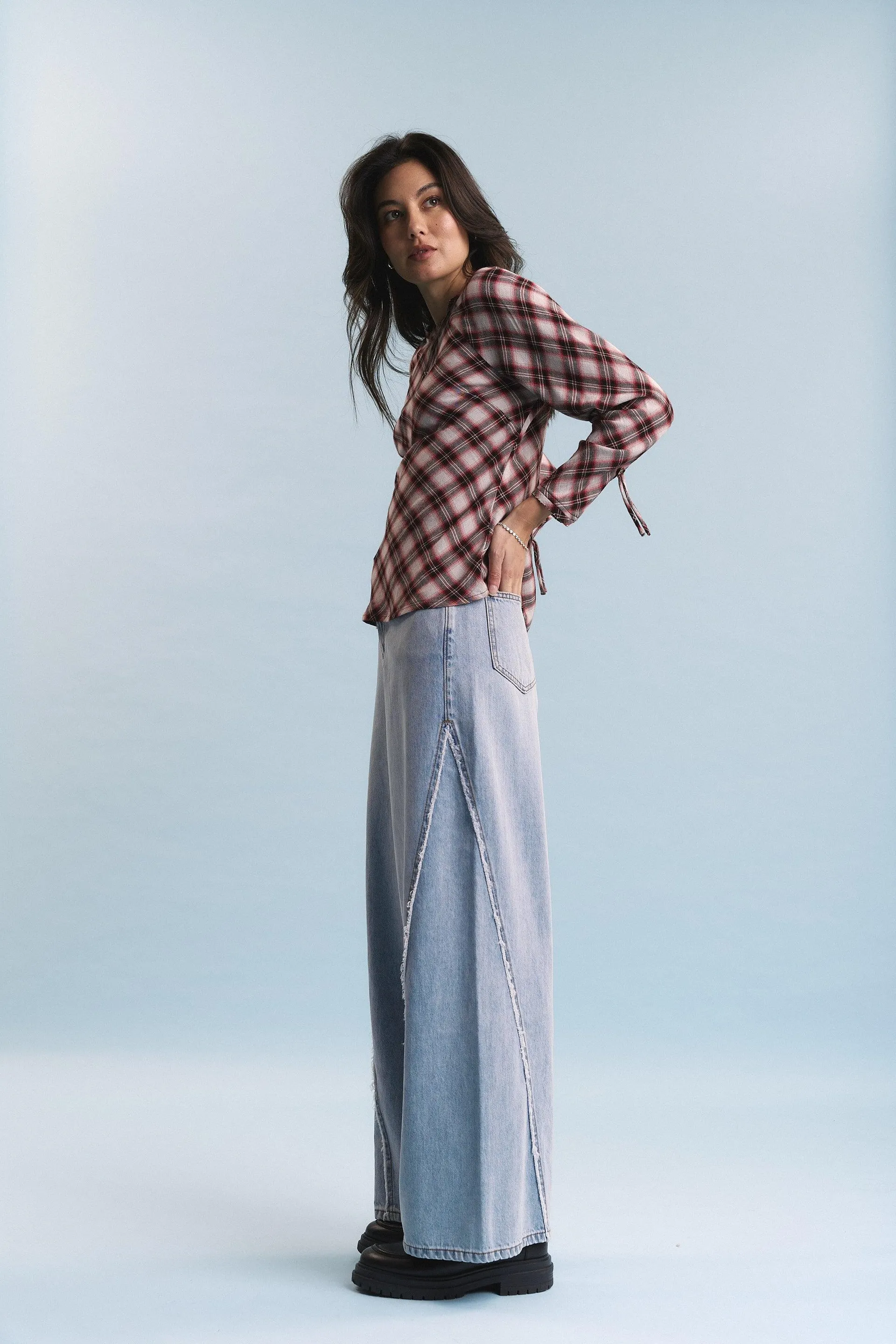 Jacksonville Frayed Detail Jeans