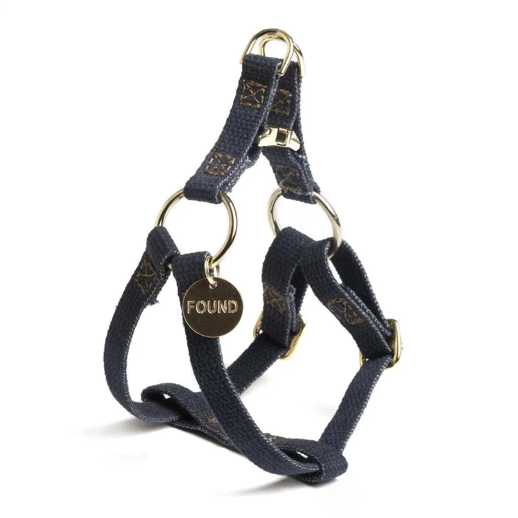 Harness in Black