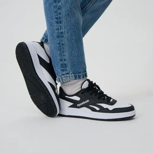 Number One Shoes + Hannahs 2024