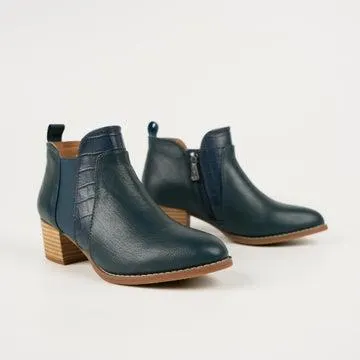 Chill Women's Leather Boots
