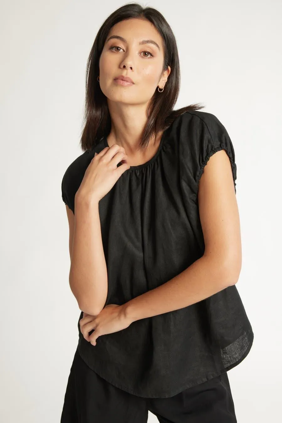 The Linen Shell Top