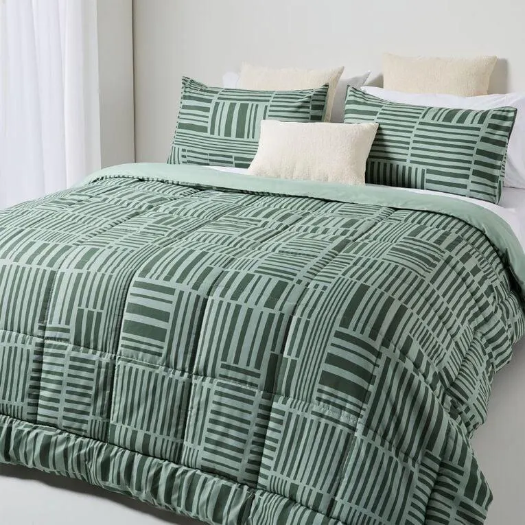 Living & Co 3 Piece Comforter Set Reversible Billie Queen