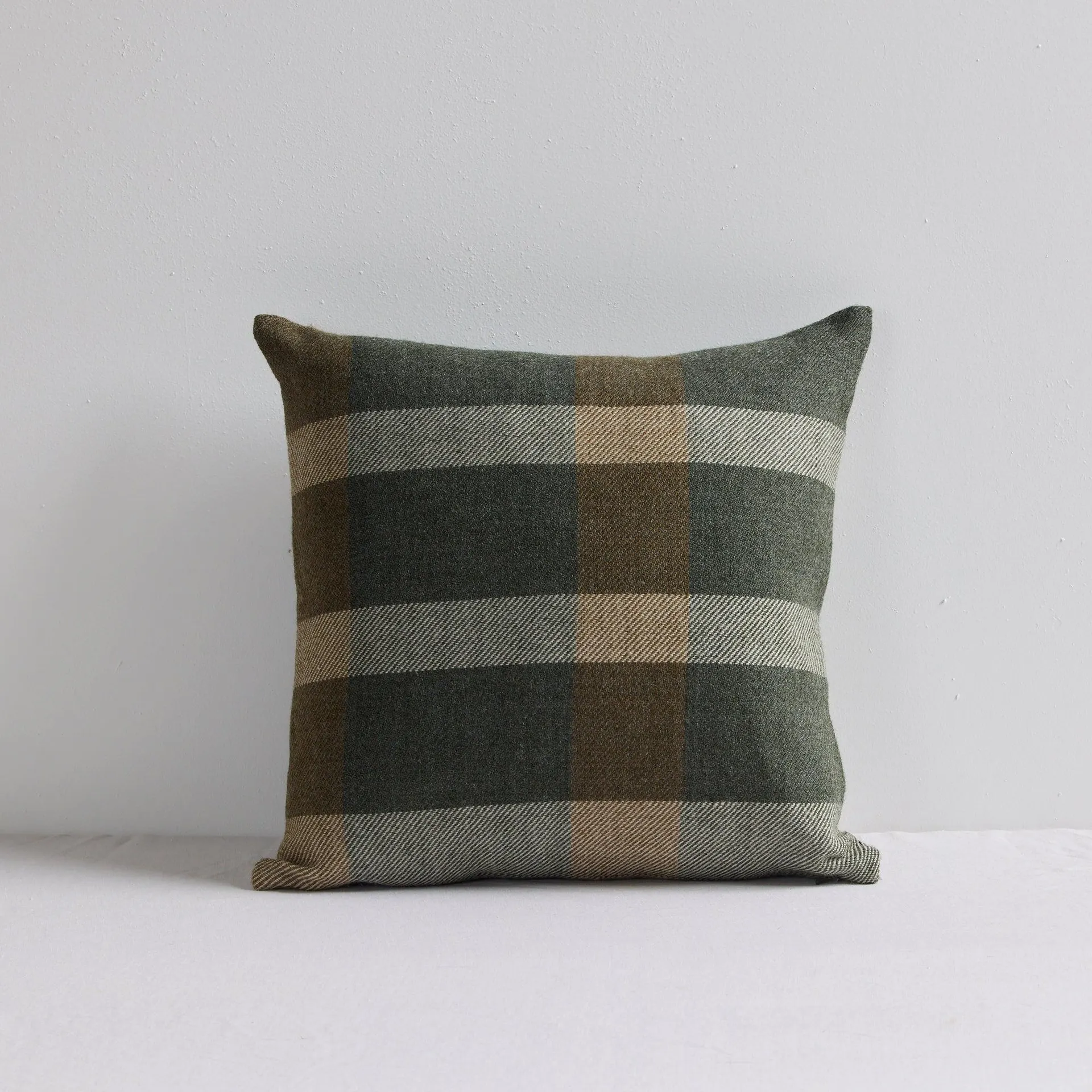 Isla Cushion - 50x50cm - Green
