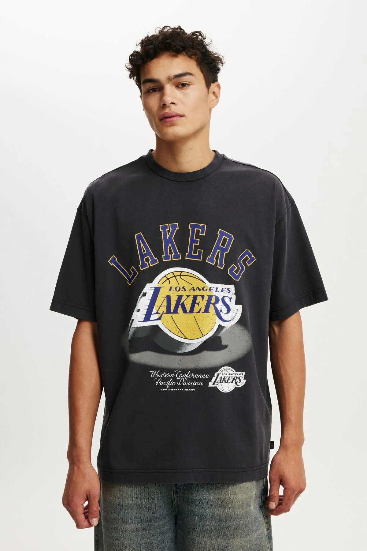 NBA La Lakers Box Fit T-Shirt