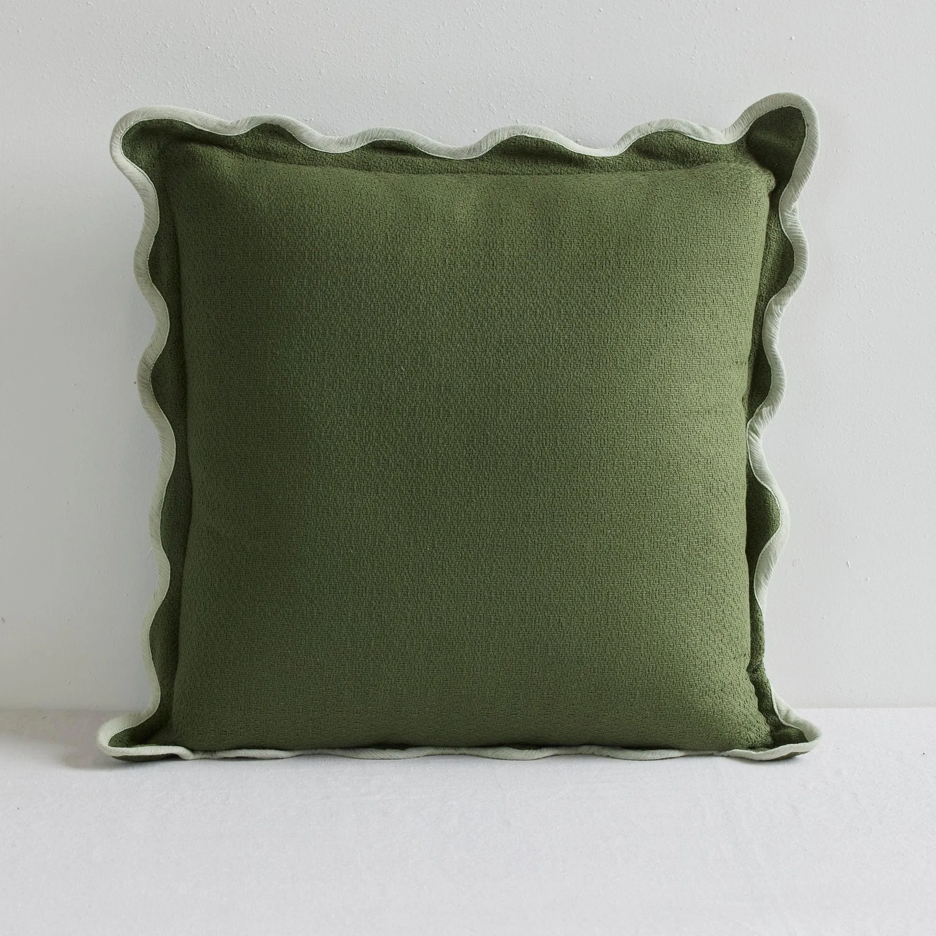 Pearl Cushion - 50x50cm - Mid Green/Mint