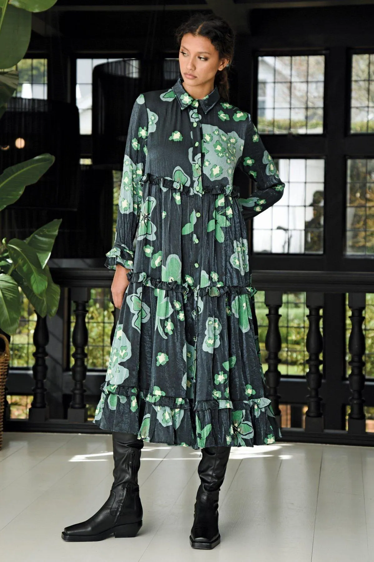 It's Frill a Good Life Dress | Navy/Green