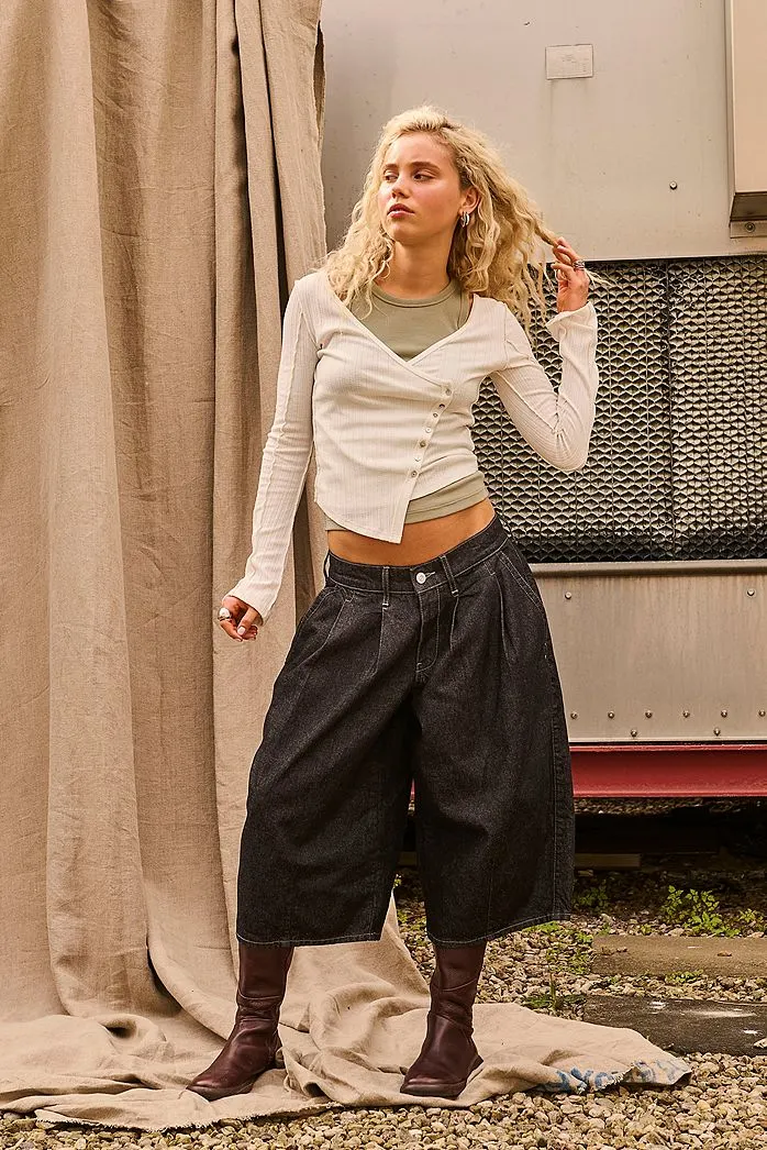 Jeans Crop a Cocoon con Pieghe Frontali BDG Jax