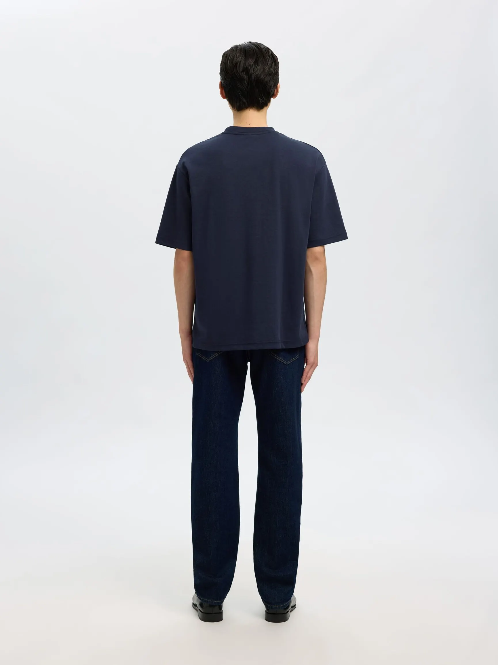 LOOSE FIT T-SKJORTE