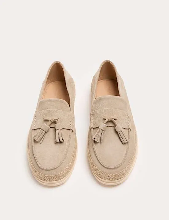 Espadrilles aus Wildleder mit Quastendetail