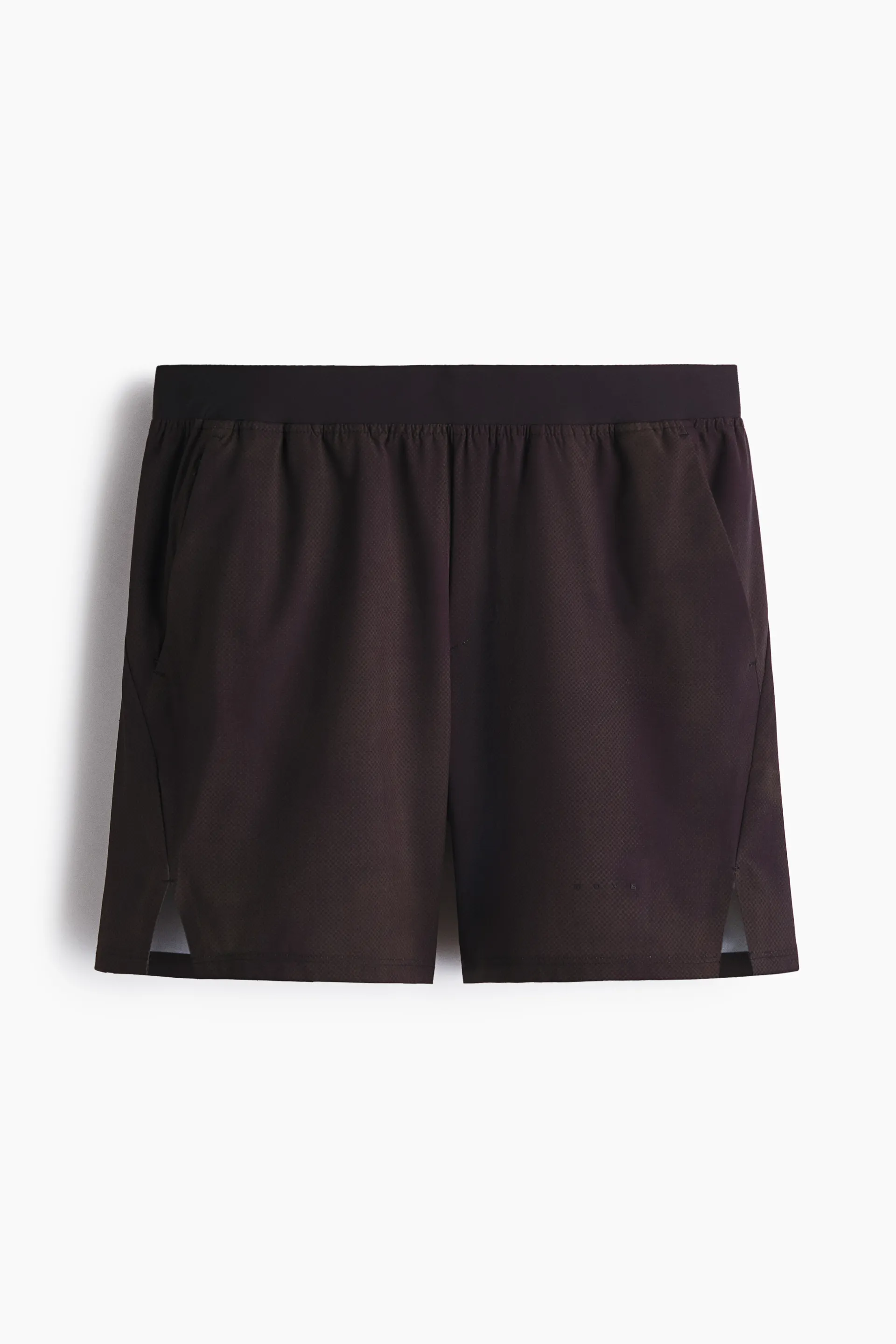 Shorts deportivos de largo medio con DryMove™