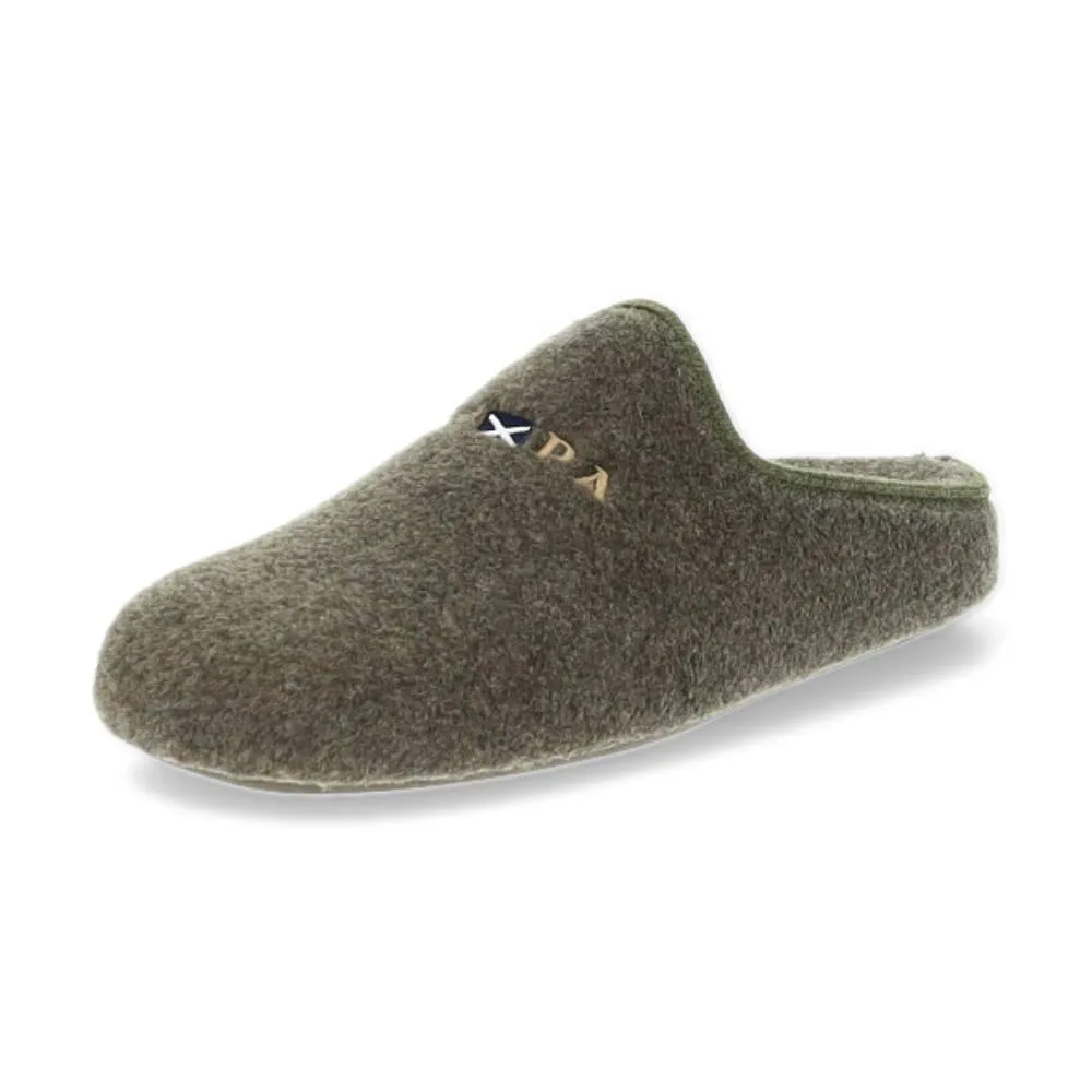 kaki pantoffel