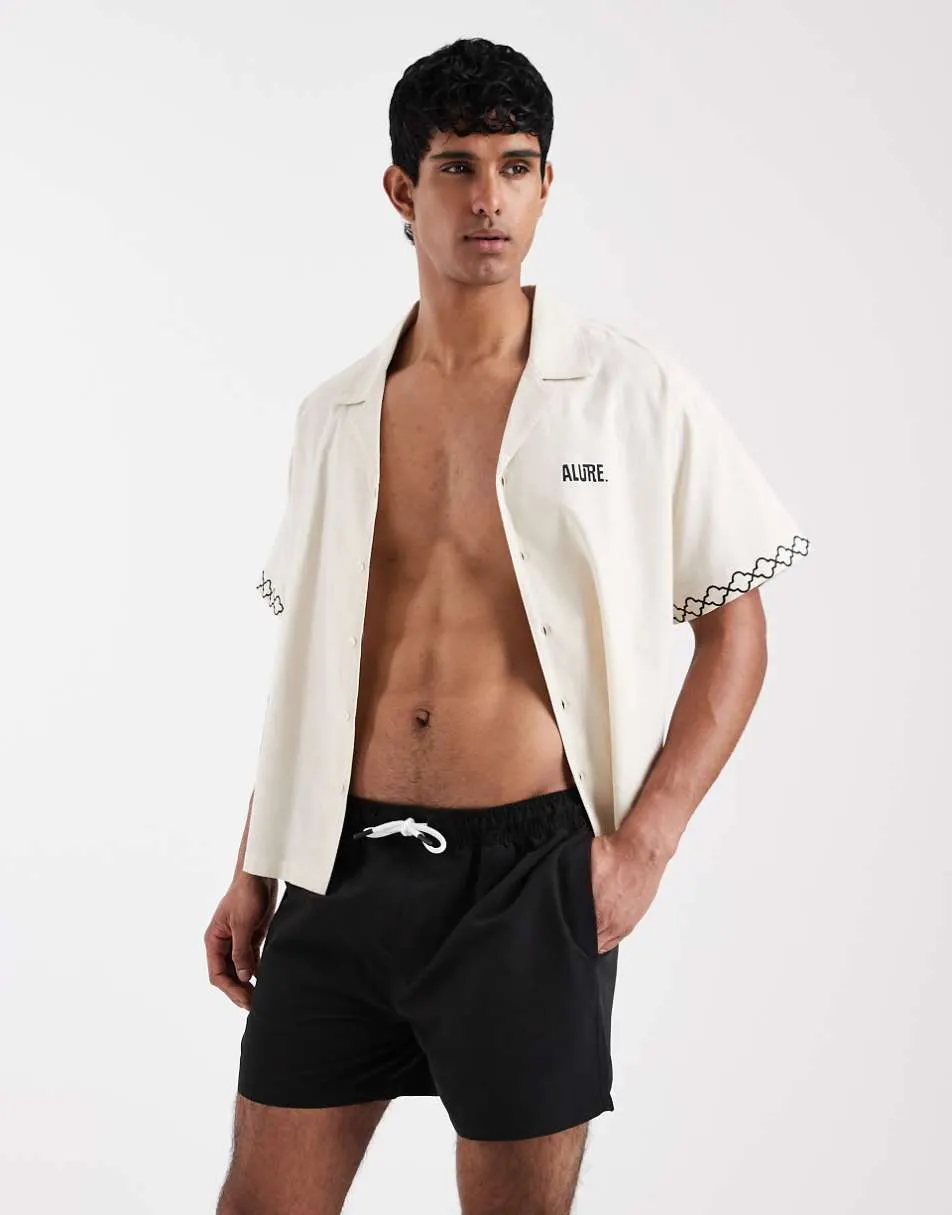 New Look mid-length swim shorts in black