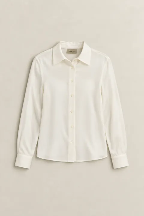 Klassisk silkebluse med regular fit passform