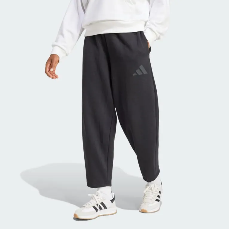 Essentials Contemporary Logo Fleece Barrel Pants