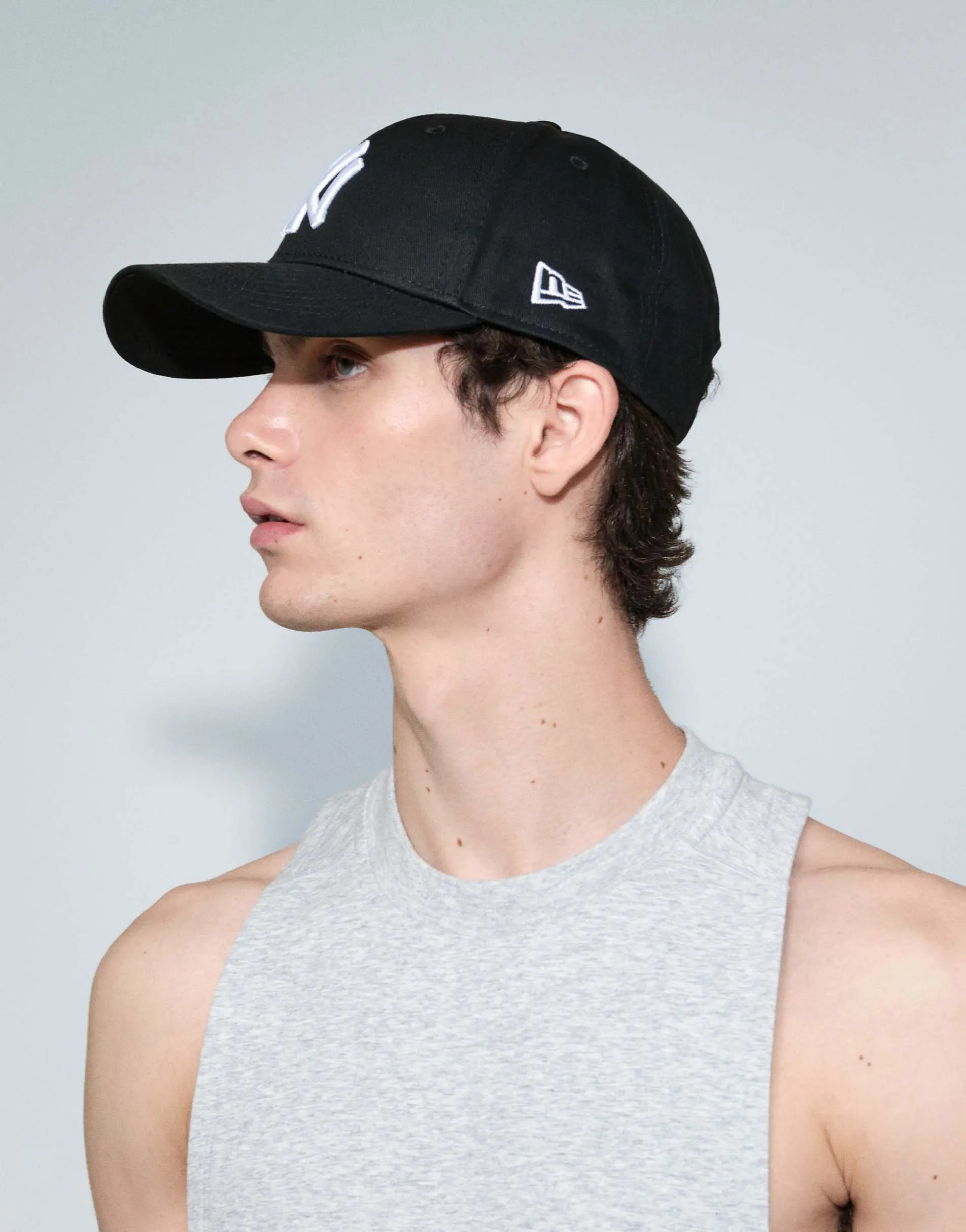 New Era NY Yankees 9forty cap in black
