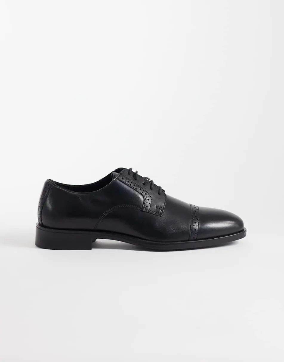 ASOS DESIGN lace up brogues with toe cap in black leather