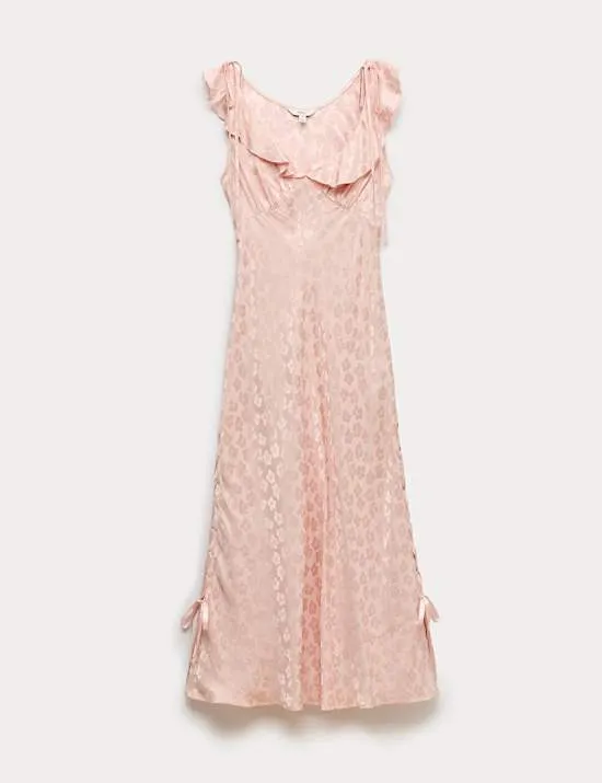 Kleid aus Satin-Jacquard mit Rüschendetail