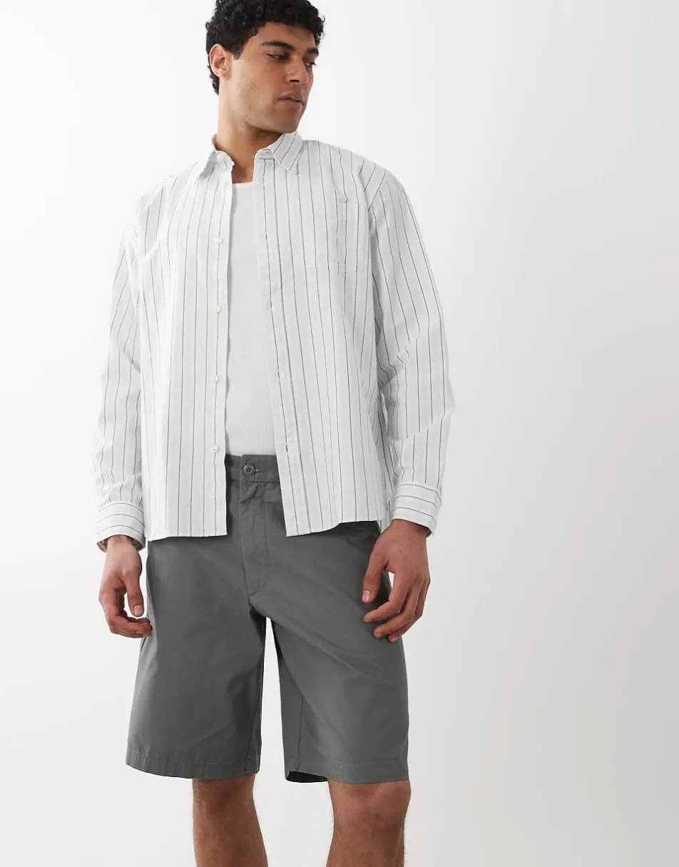 Jack & Jones loose chino shorts in sage green