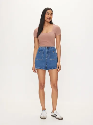 Square V-Neck Short Sleeve Tee