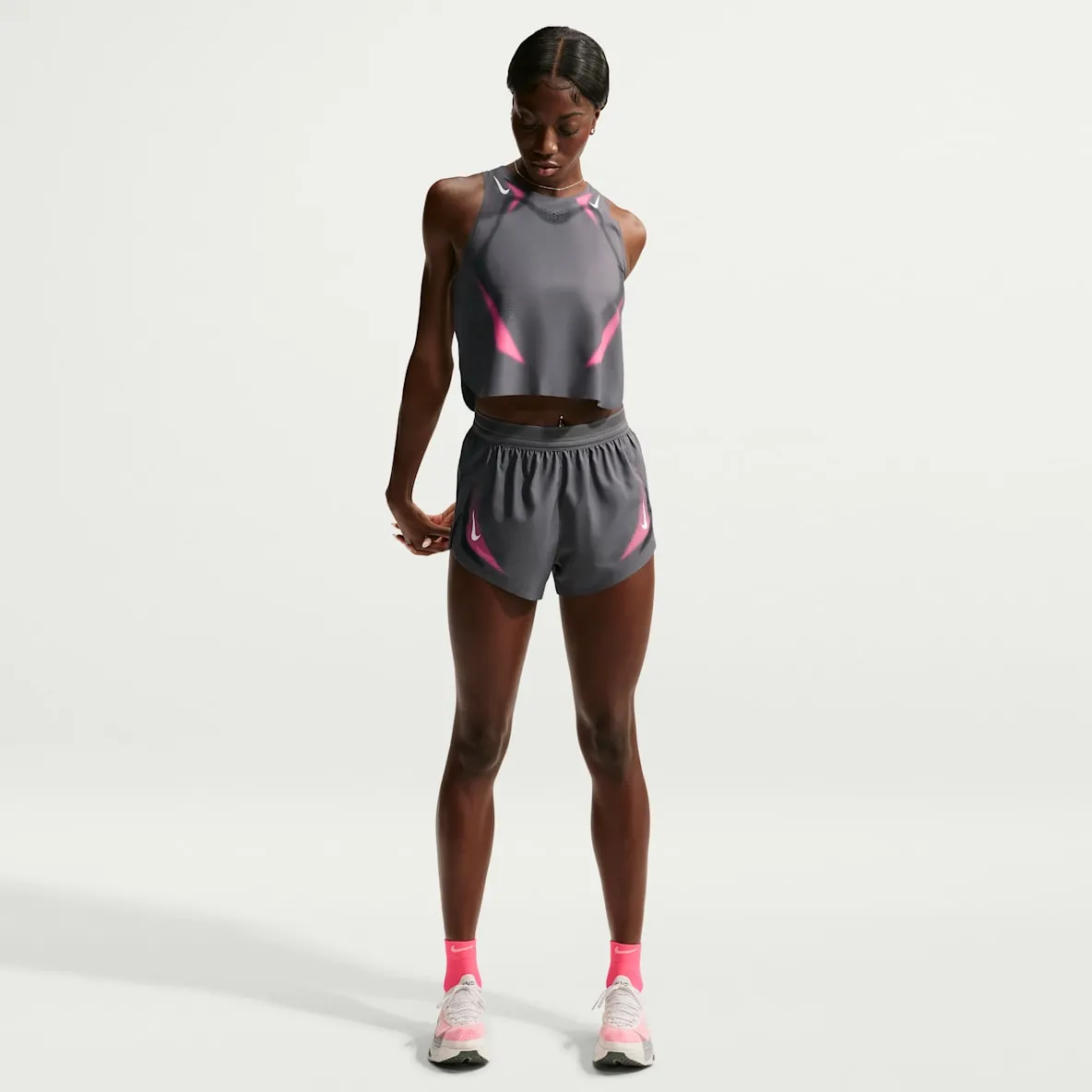 Dri-FIT ADV fôret løpeshorts med mellomhøyt liv til dame (7,5 cm)
