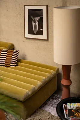 Loungebank Marilyn royal pistachio 52 links