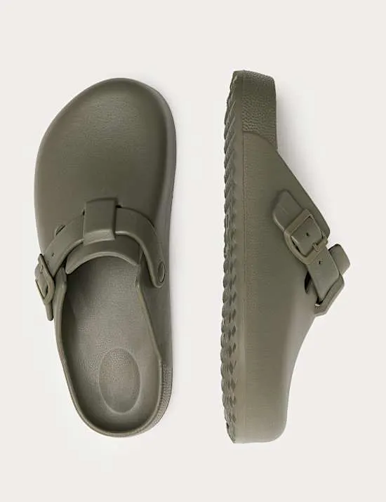 Geformte Pantoletten