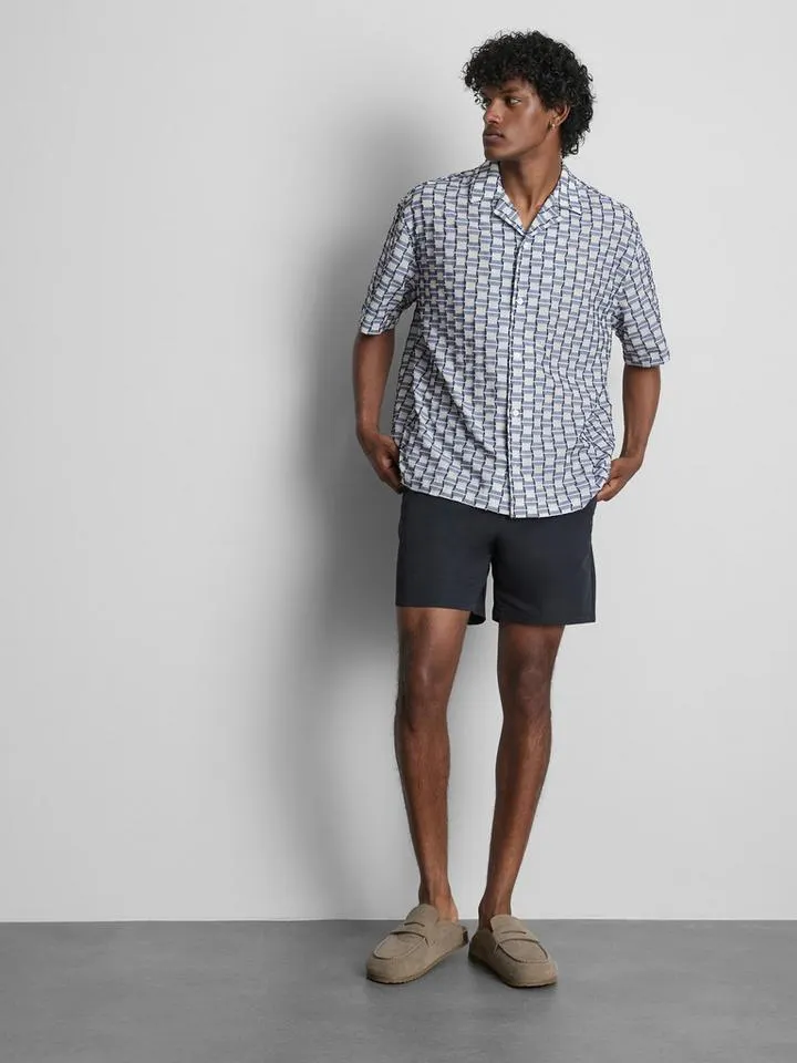 Chemise texturée à revers
