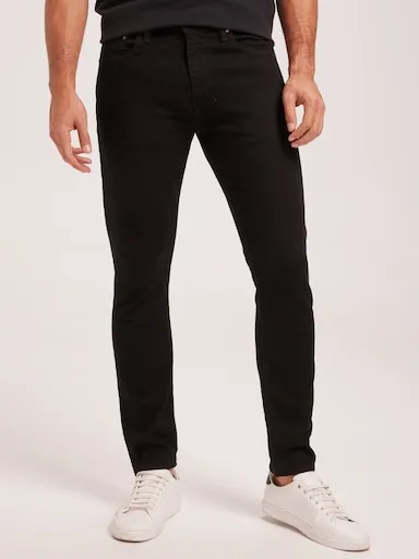 Levi's 512 Slim Taper Jean In Nightshine
