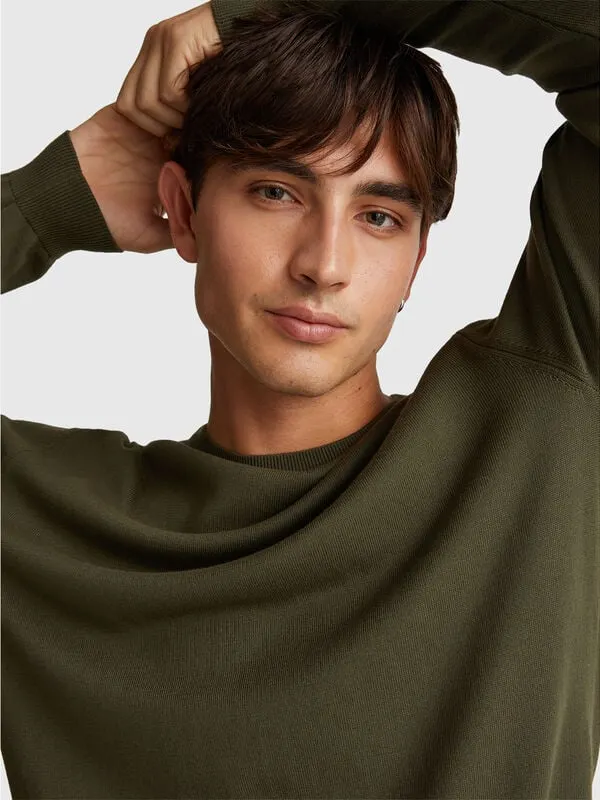 100% cotton crew neck top