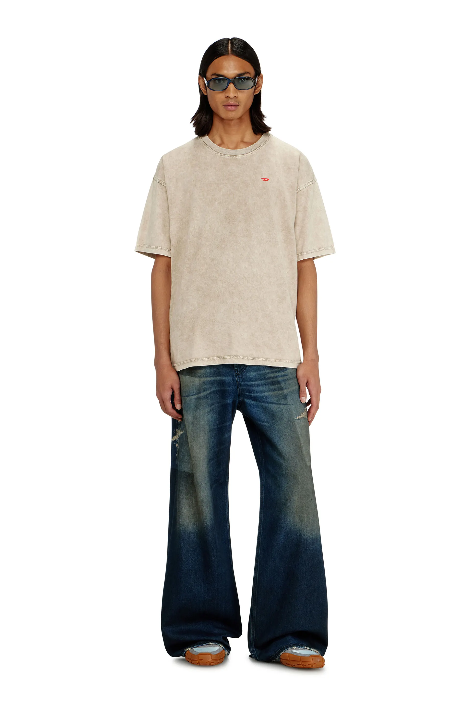 Cotton T-shirt with treated effect