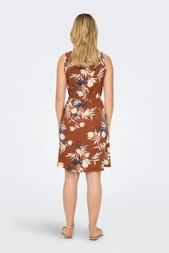 Vestido corto tirantes