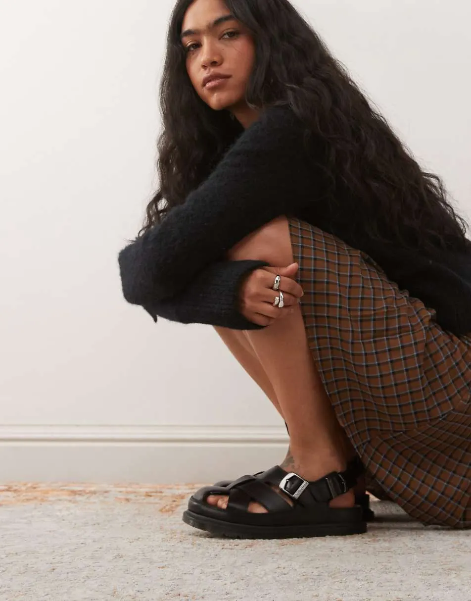 Dr Martens Unisex San fisherman sandal in black