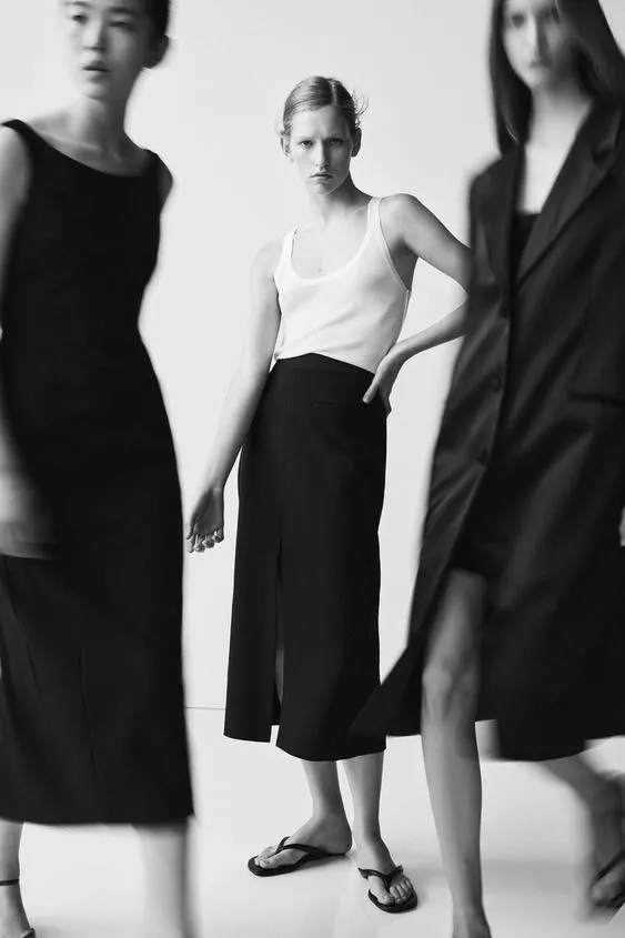MIDI SKIRT WITH SLIT