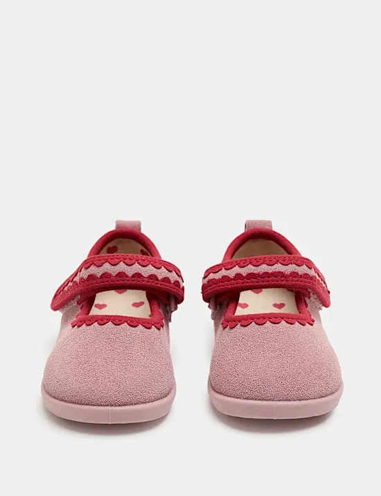 Babyballerinas mit Herzmuster (19–21,5)