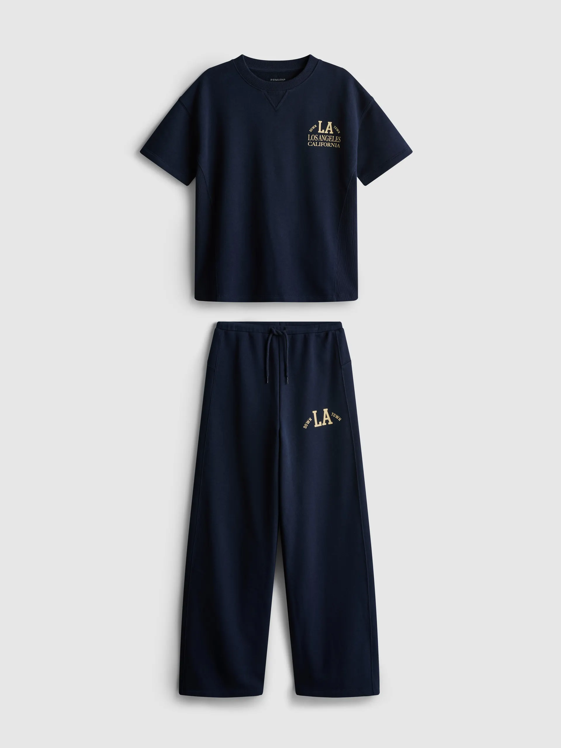 7–15 ans | T-shirt et bas de jogging large