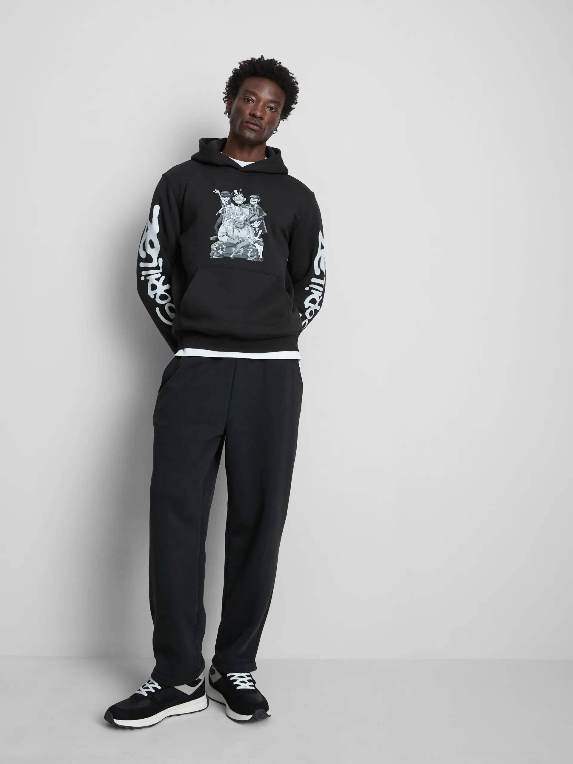 Sweat à capuche et motif Gorillaz