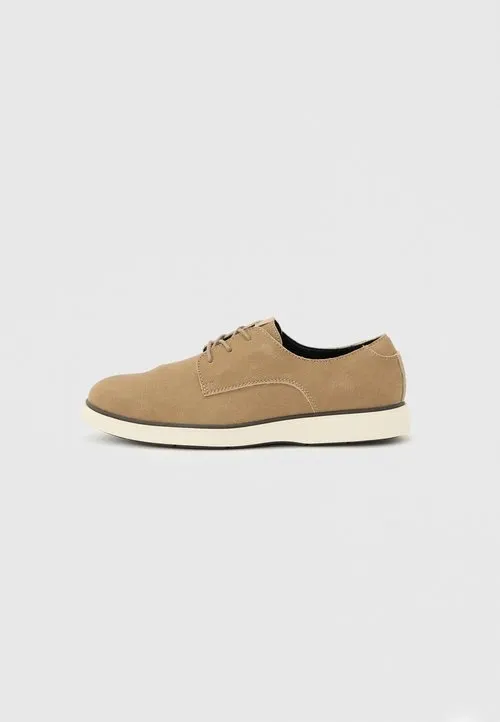 Pier One Snøresko - beige
