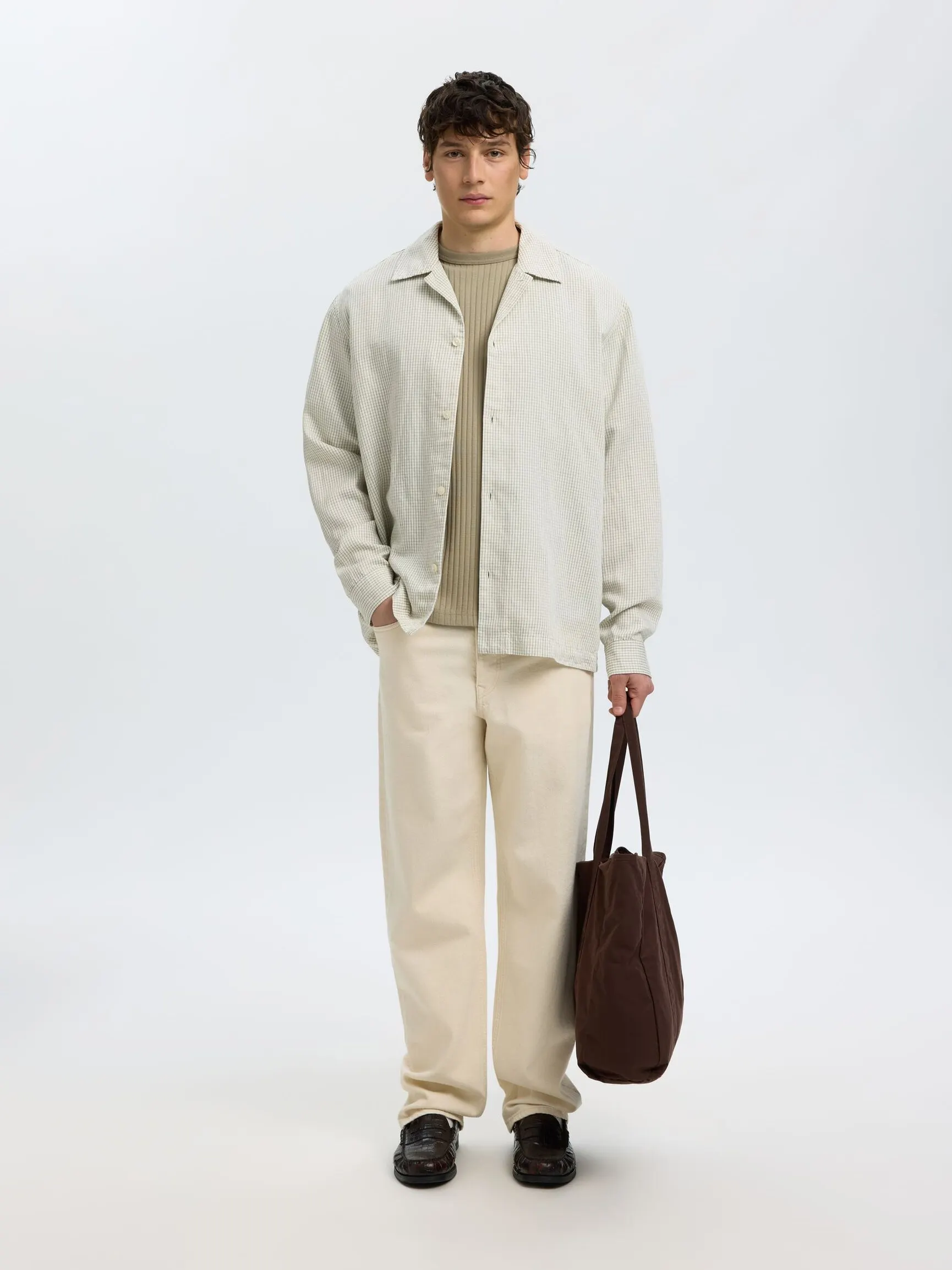 RELAXED FIT RIBBET T-SKJORTE