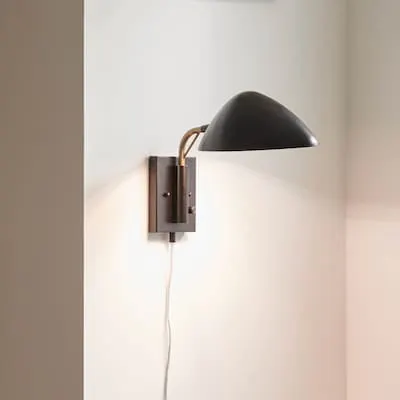 Yuma 4.33-in 1 Light Matte Black Transitional Bathroom Vanity light