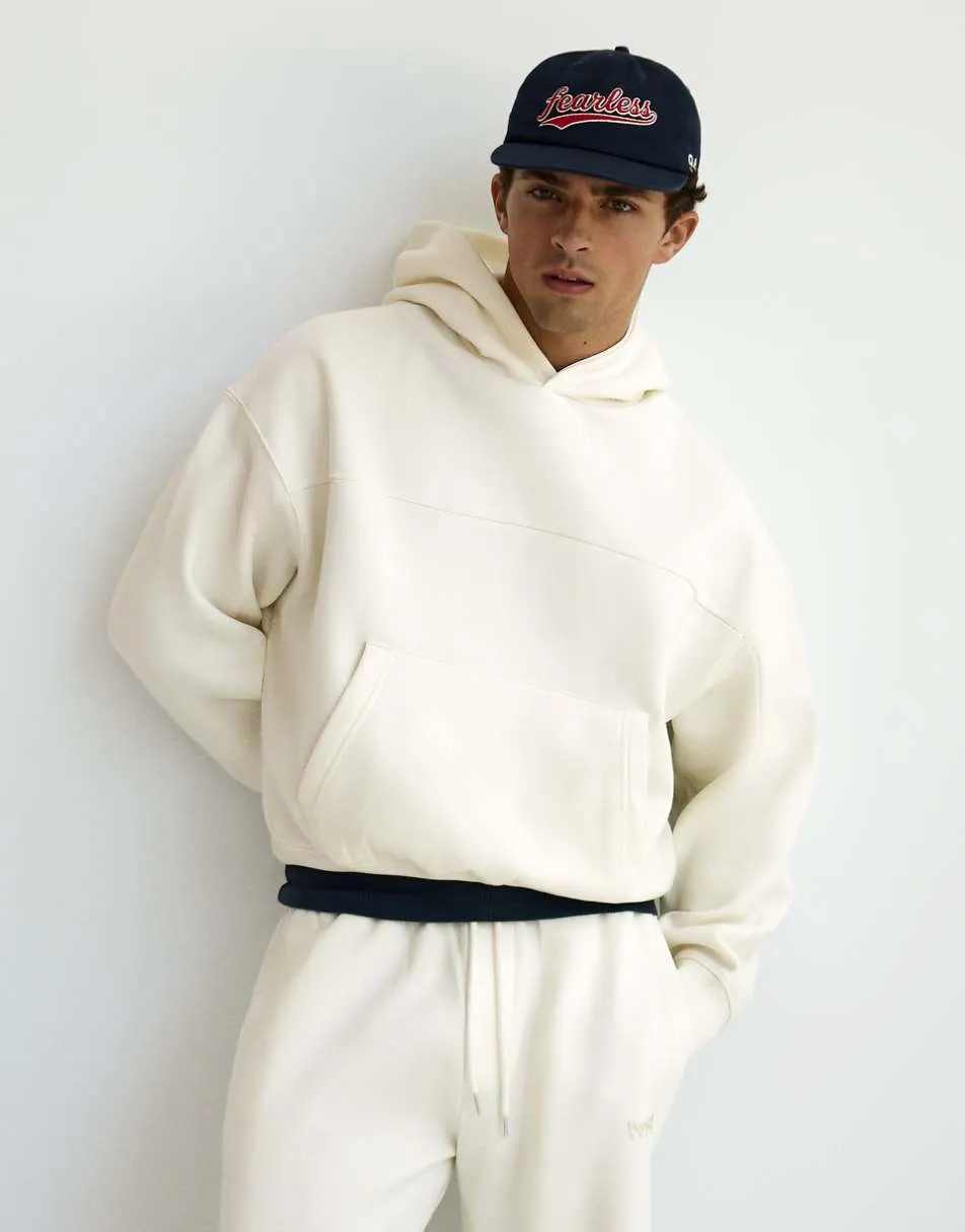 Bershka Boxyhoodie in white