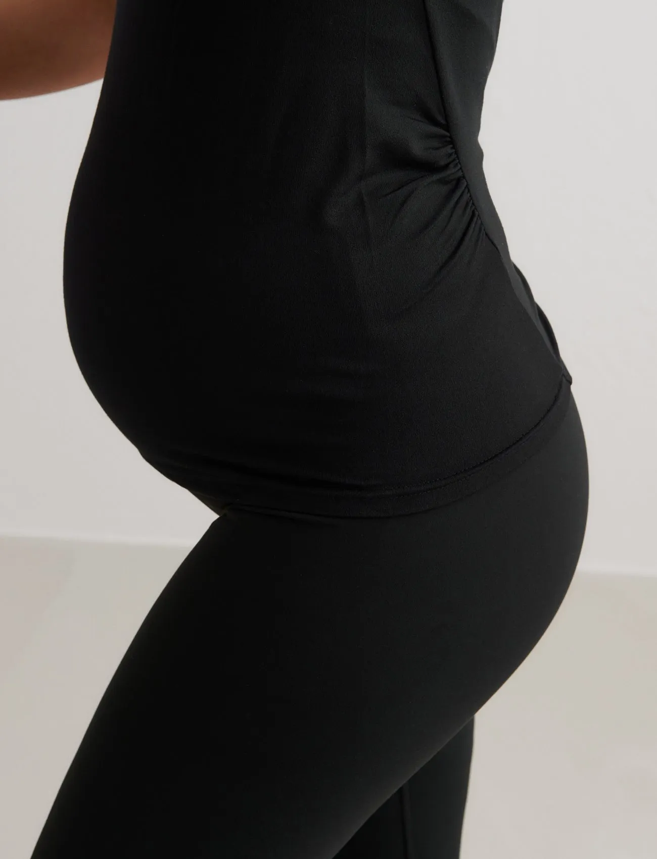 Black Soft Basic Maternity Short Sleeve