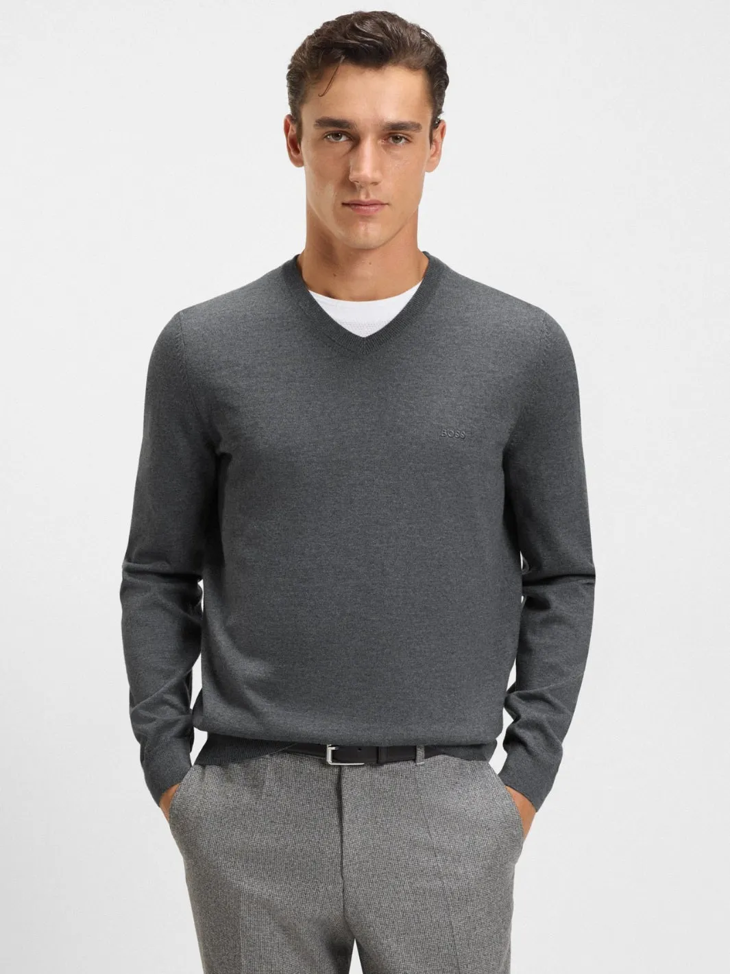 VIRIGIN WOOL V-NECK