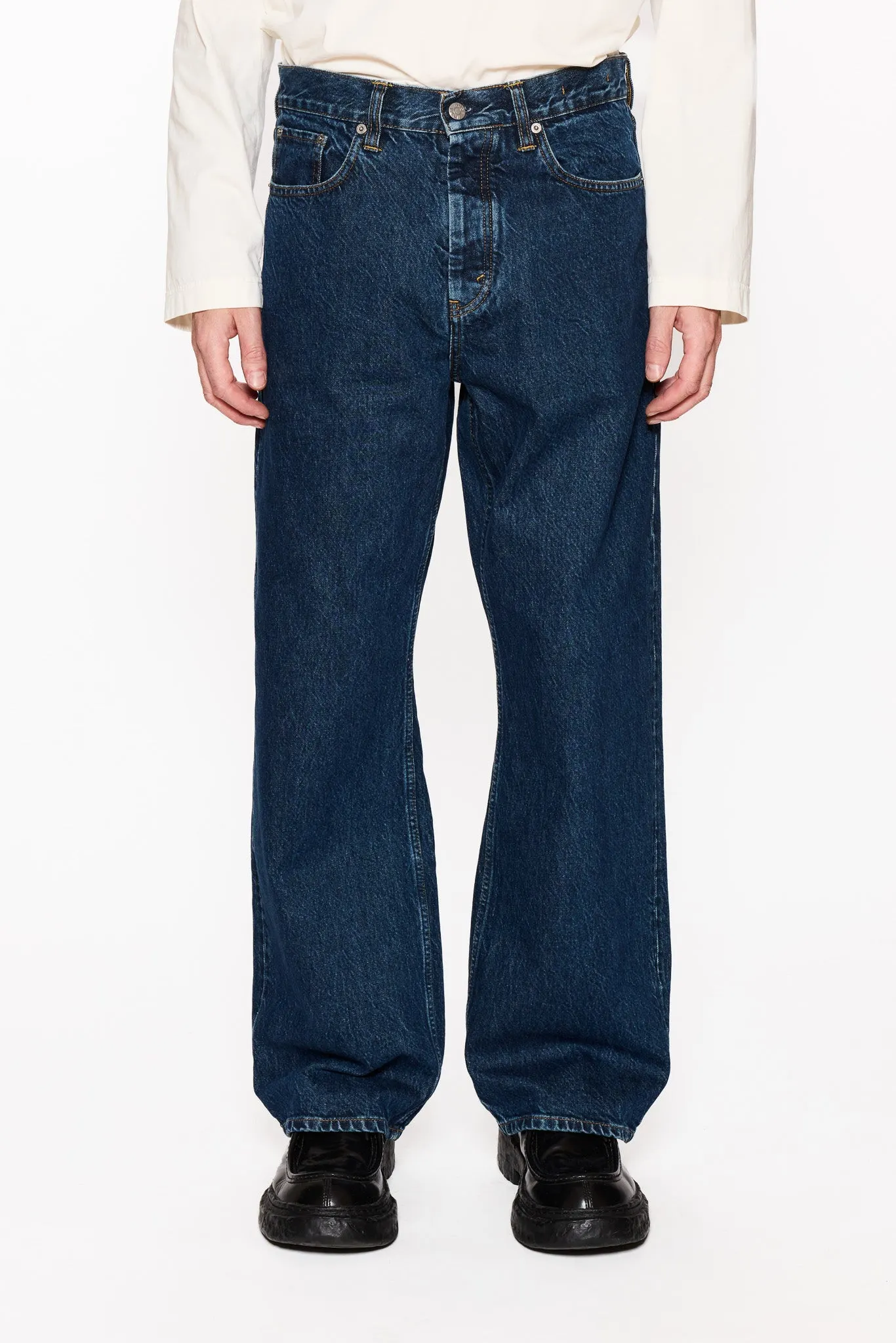 Loose-Fit Jeans