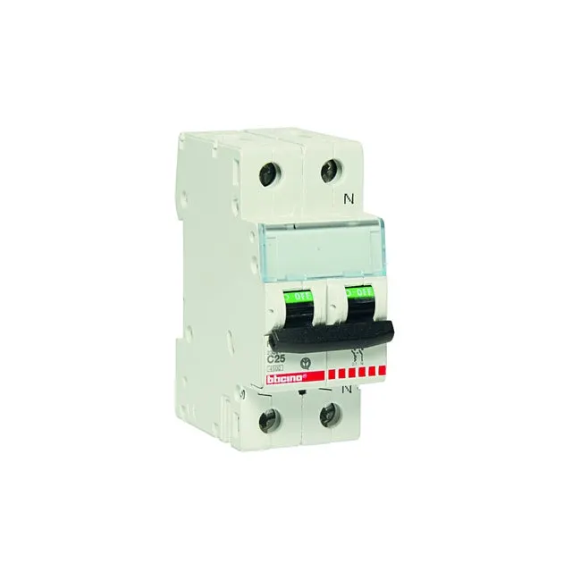 Interruttore magnetotermico BTICINO 1PP 25A 4.5kA 2M 230 V FC810NC25