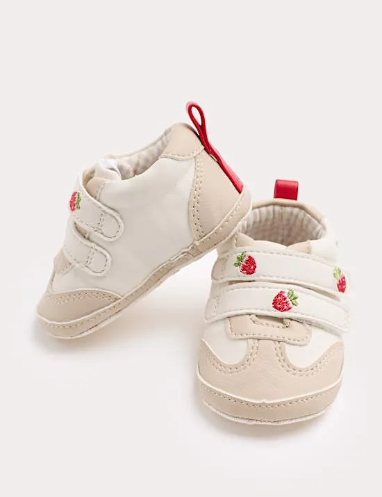 Kinderwagenschuhe für Babys mit Erdbeermotiv (0–18 M.)