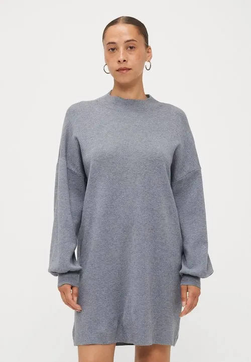 VMNANCY FUNNEL NECK DRESS - Strikket kjole - medium grey melange