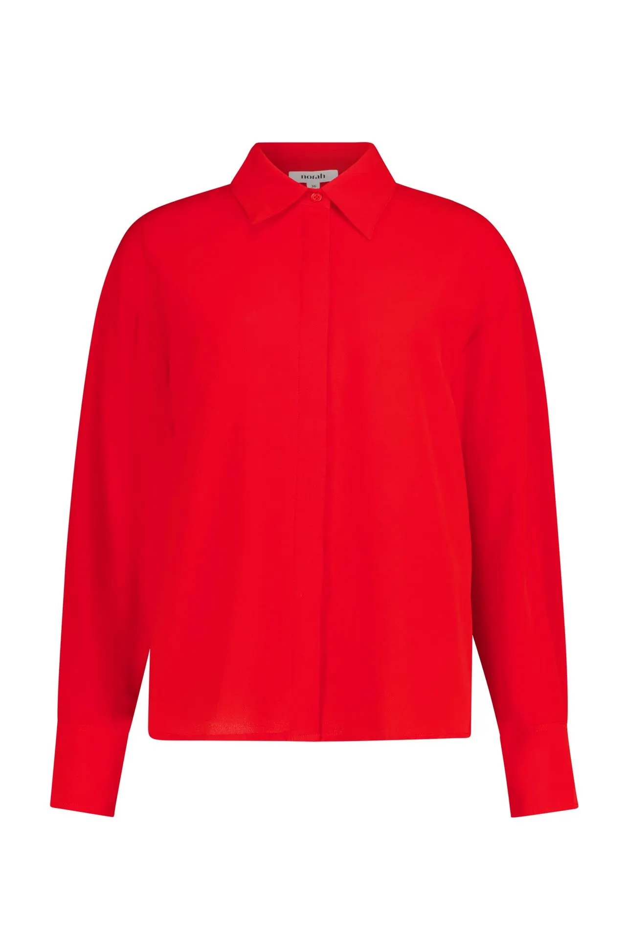 Rode blouse met blinde knoopsluiting